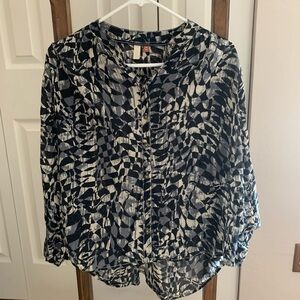 Pilcro Abstract Black and White Blouse